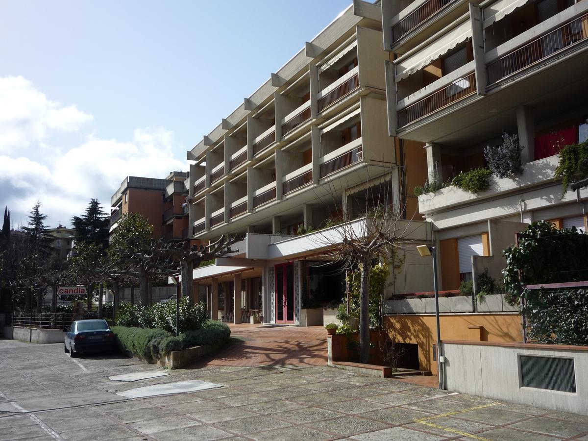 Candia Residence Chianciano Terme Bagian luar foto